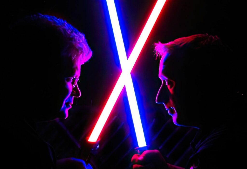 Lightsaber dueling by xddorox cropped