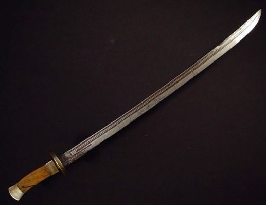 A later version of the Yanmaodao Sword