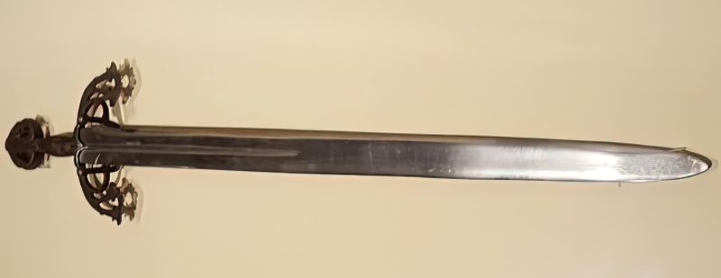 Tizona Sword in Museum2 cropped