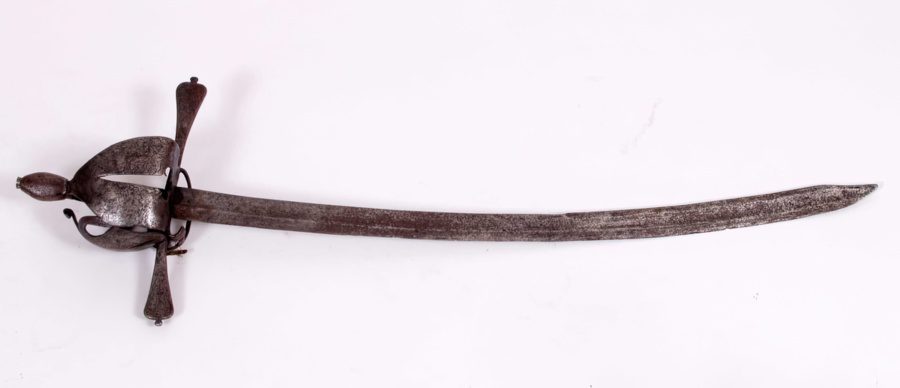 Dusack with its curved blade