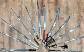 Dao vs. Jian Swords : The Yin and Yang of Chinese Blades