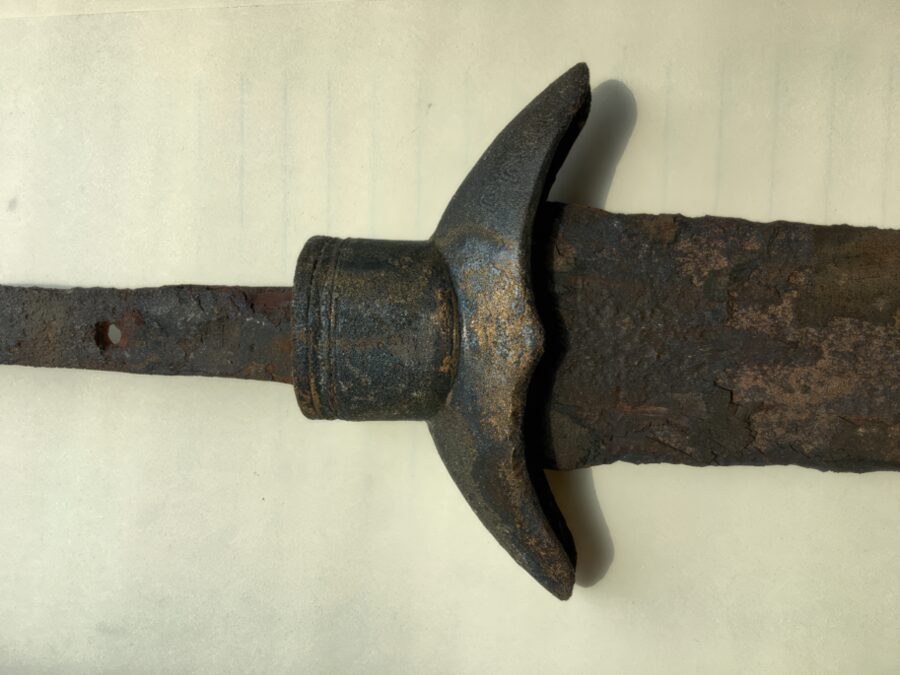 Song dynasty sword inscribed with the characters Xuanhe yisi Collection of Tie Chui