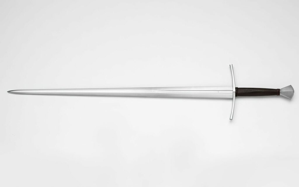 oakeshott-type-xvii-the-two-handed-armor-piercing-sword