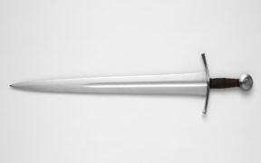 Oakeshott Type XIV Swords: Key Features & Purpose