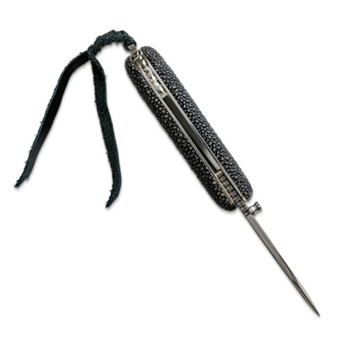 Chantha – Black Rayskin Scales Designed for Everyday Tasks