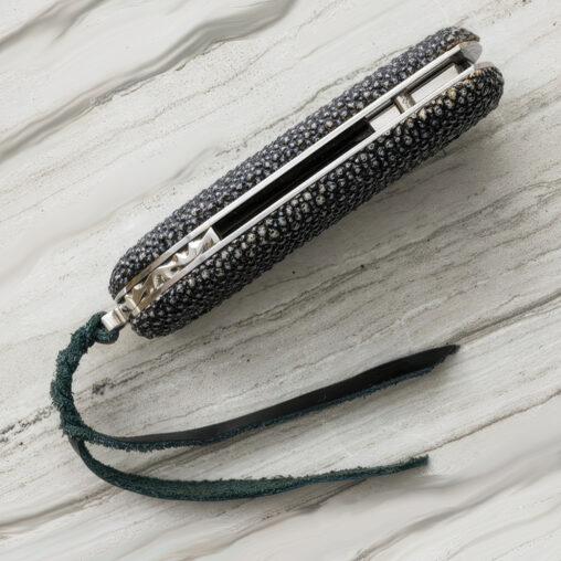 Chantha – Black Rayskin Scales Designed for Everyday Tasks