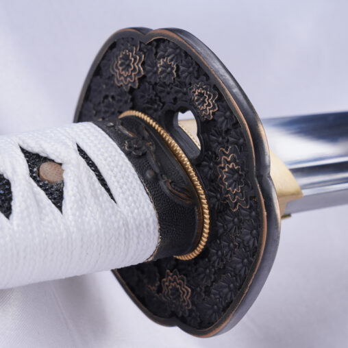 Nova Light and Shadow Unokubi Zukuri Battle-Ready Katana