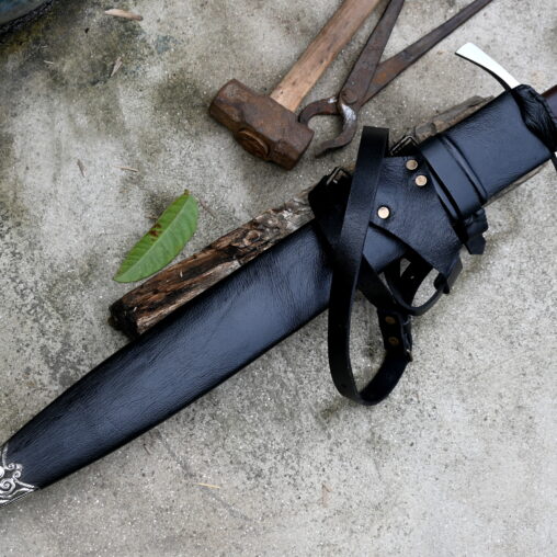 European Arming Sword with Leaf-Shaped Blade and Irish Ring Pommel
