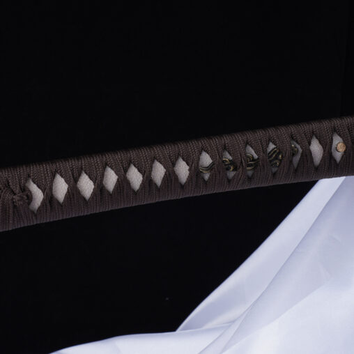 Nova 9260 Steel Khaki Kanmuriotoshi – Zukuri Woman Warrior Katana