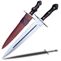 Functional Dagger - Carbon Steel Blade and Wooden Handle