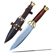 Scottish Dirk with Ribbed Spine and Traditional Hilt