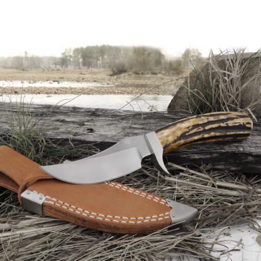 Blesbok  – Trailing Point Style Blade & Thumb Grip