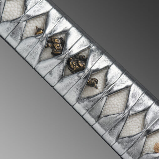 Nova Snow Silver Dragon Hira Zukuri Leather Ito Katana