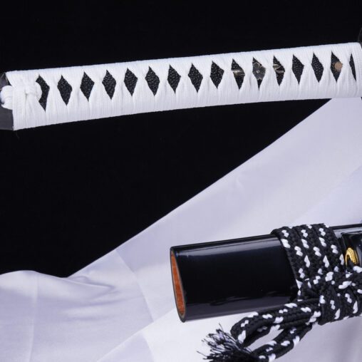 Light and Shadow Unokubi Zukuri Battle-Ready Katana