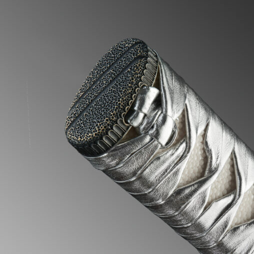 Nova Snow Silver Dragon Hira Zukuri Leather Ito Katana